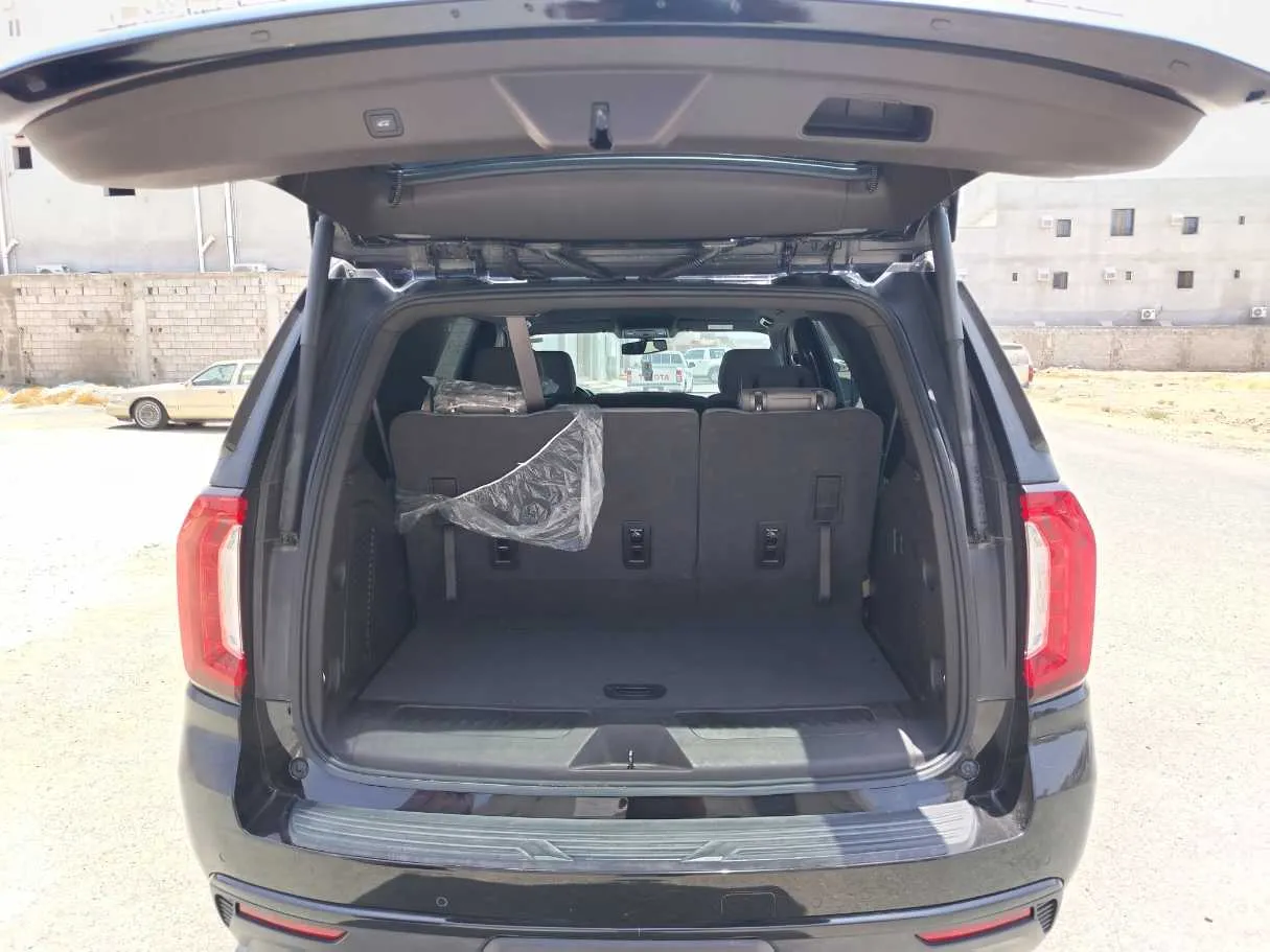 Car image 27