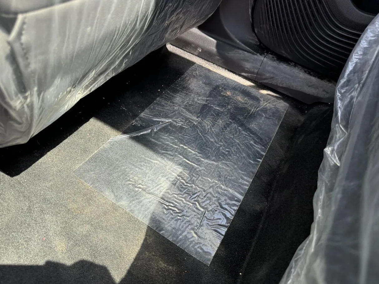 Car image 25