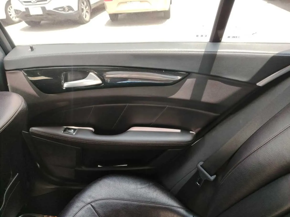 Car image 41