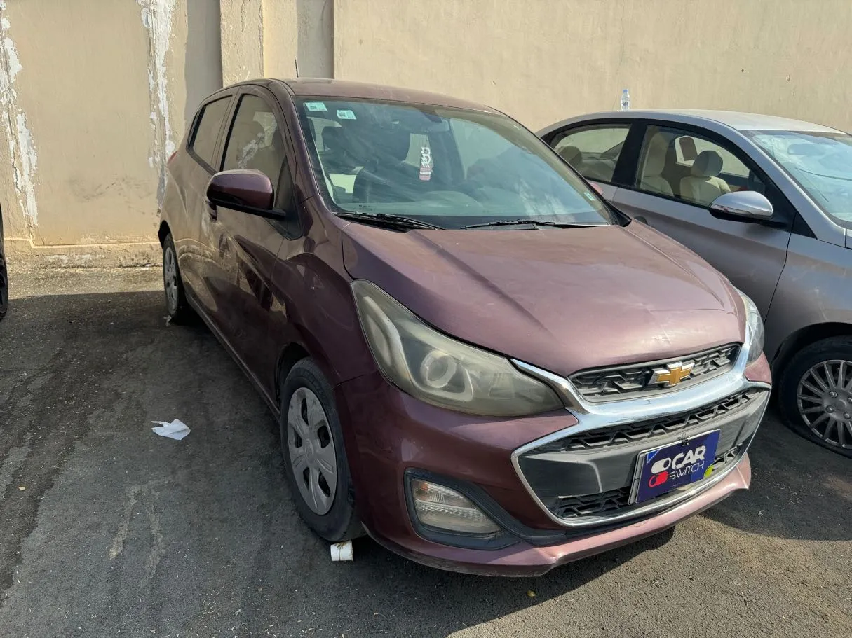 Car image 13