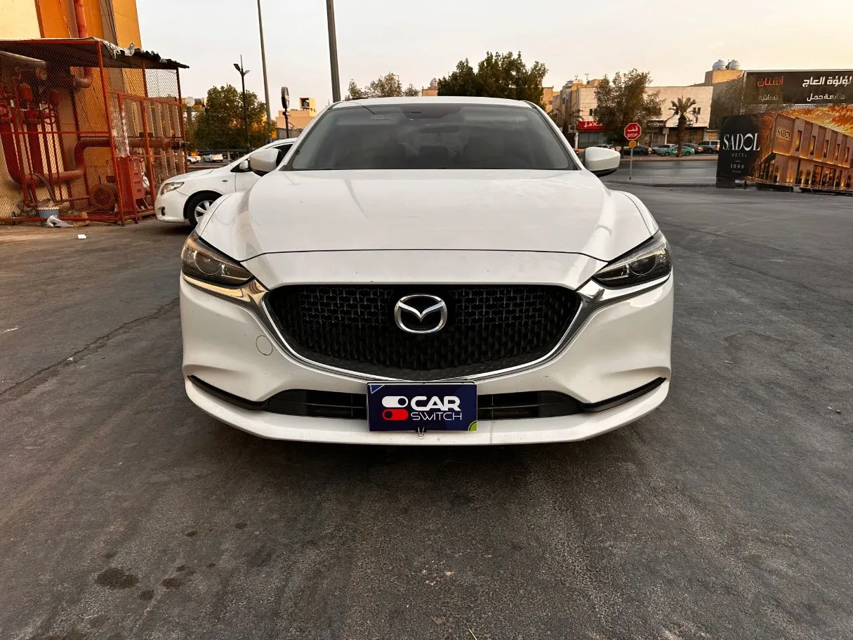 Car image 2
