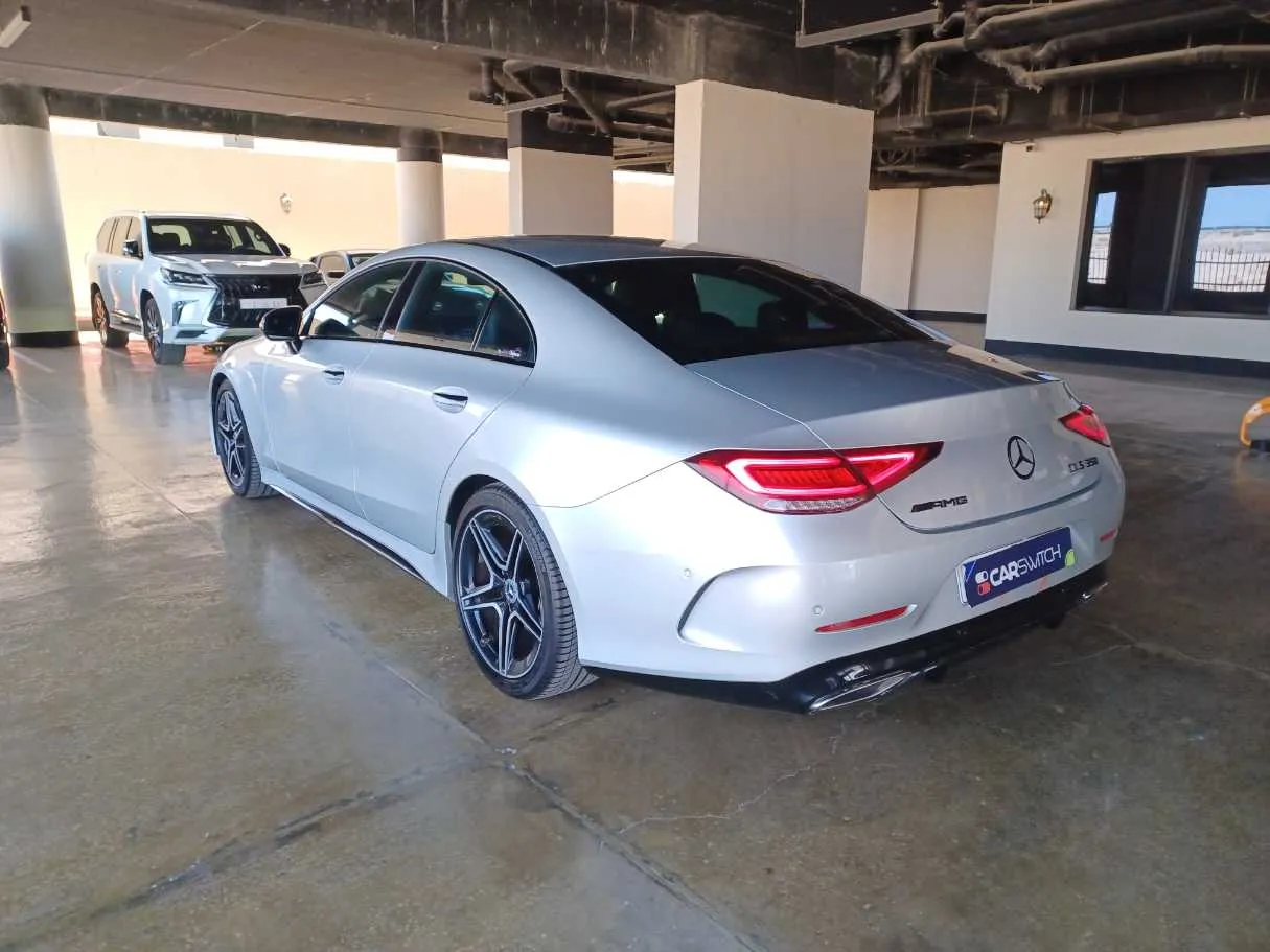 Car image 7