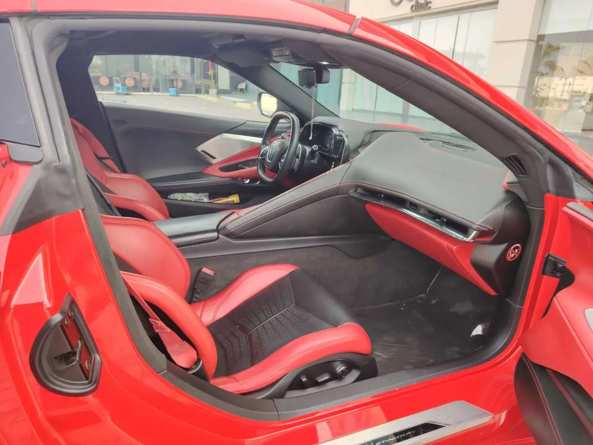 Car image 15
