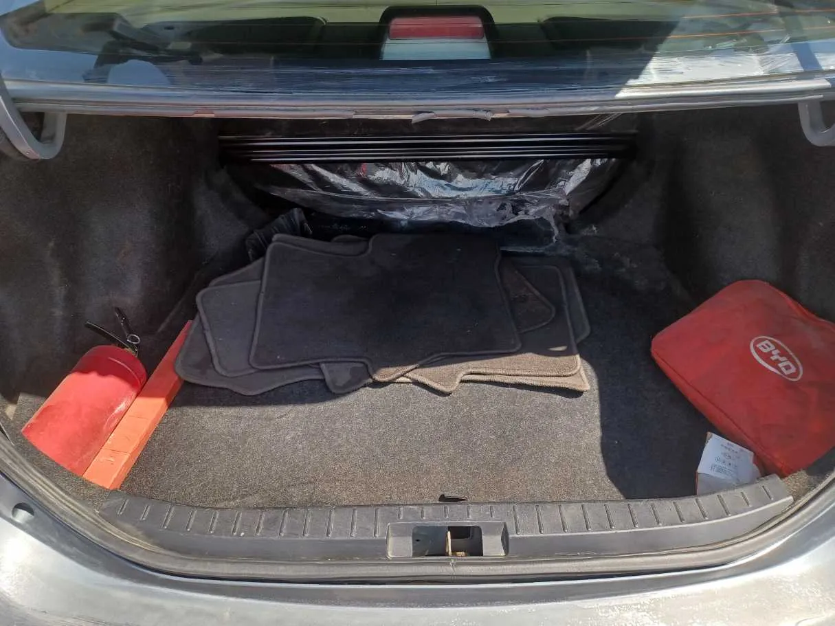 Car image 20