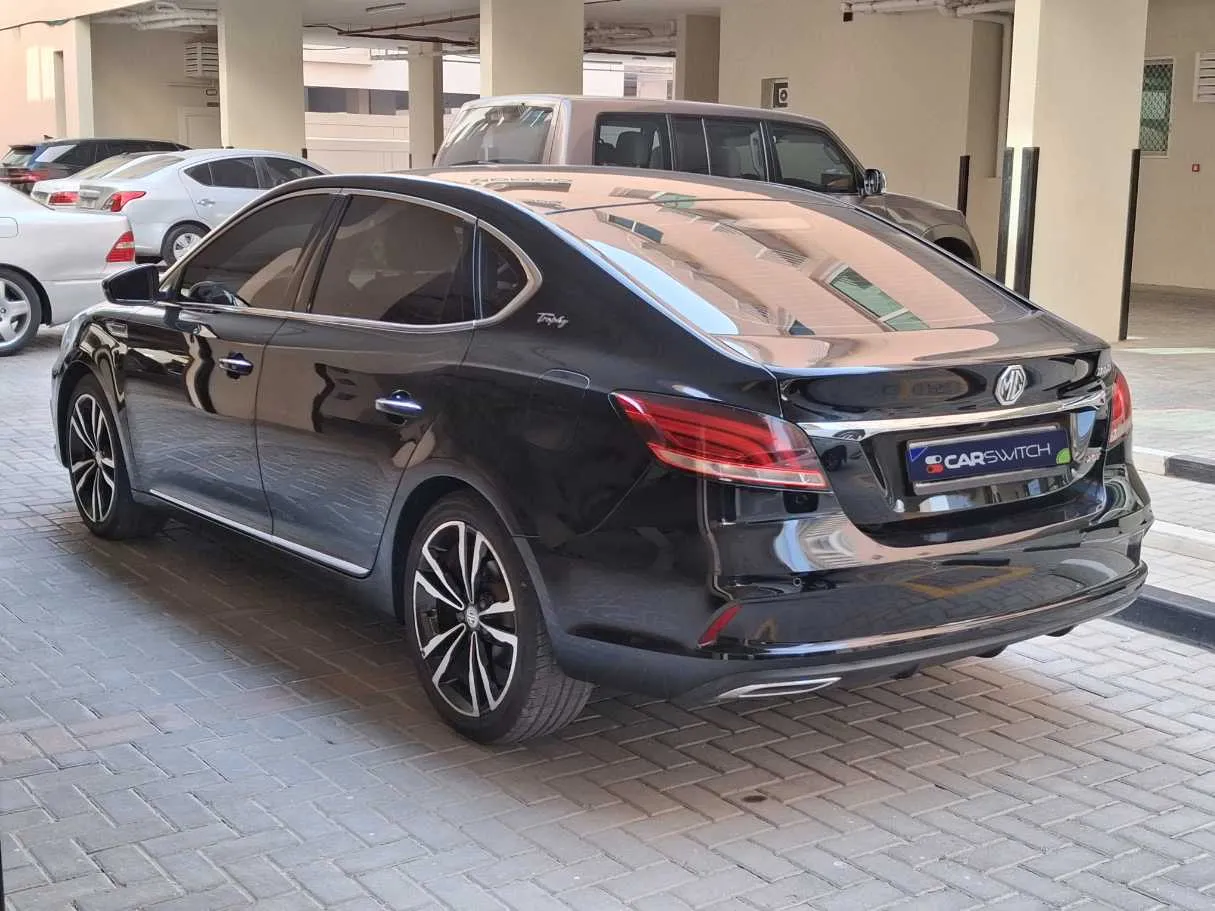 Car image 7