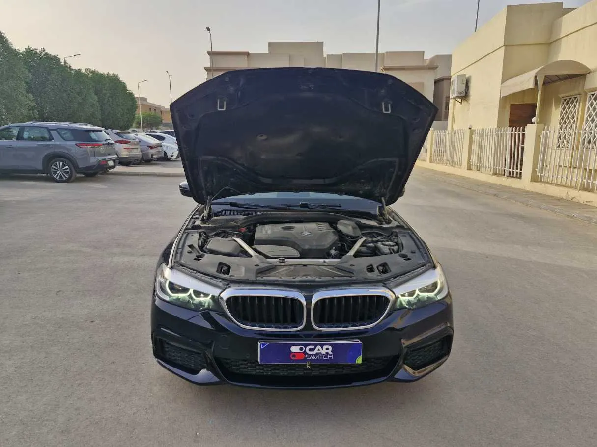 Car image 24