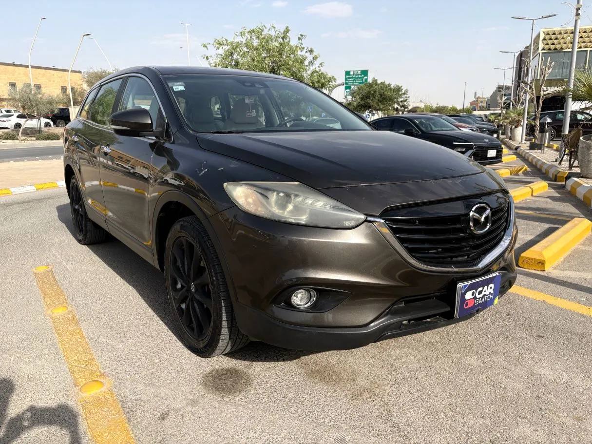 Car image 3