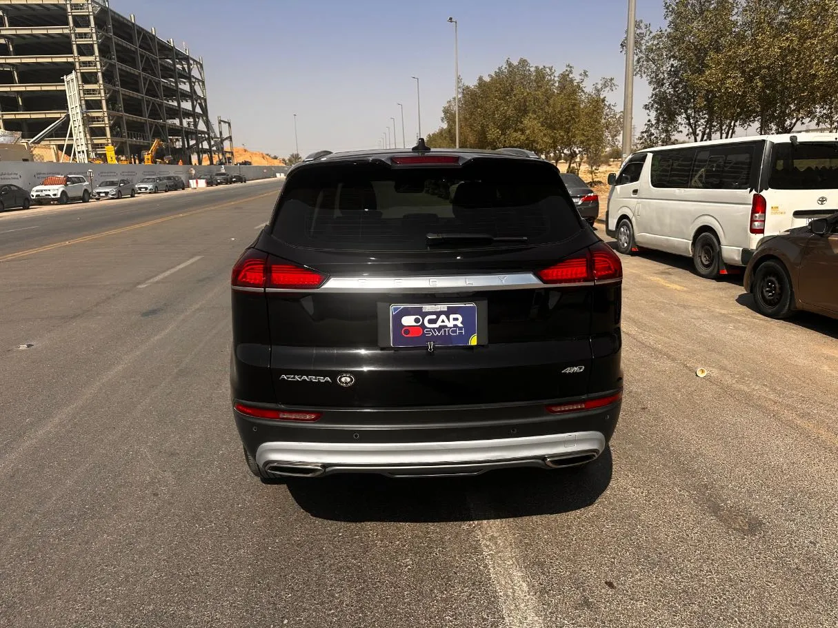 Car image 6