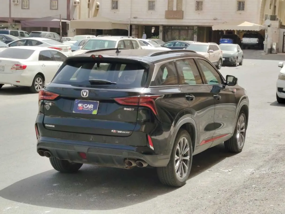 Car image 5