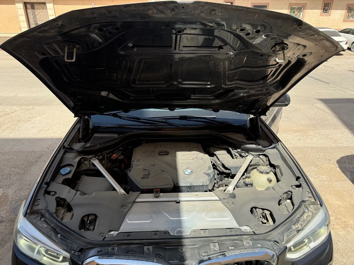 Car image 29