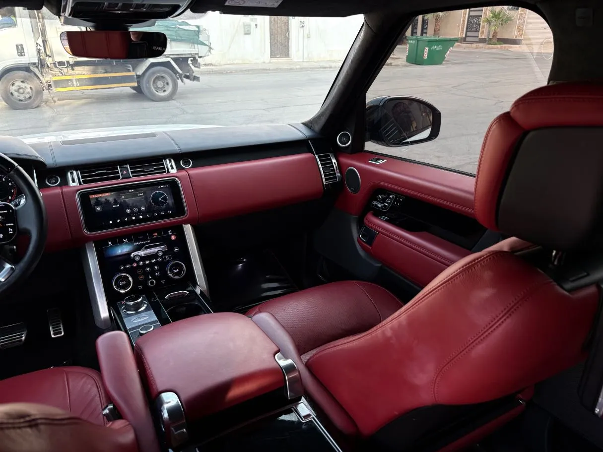 Car image 22