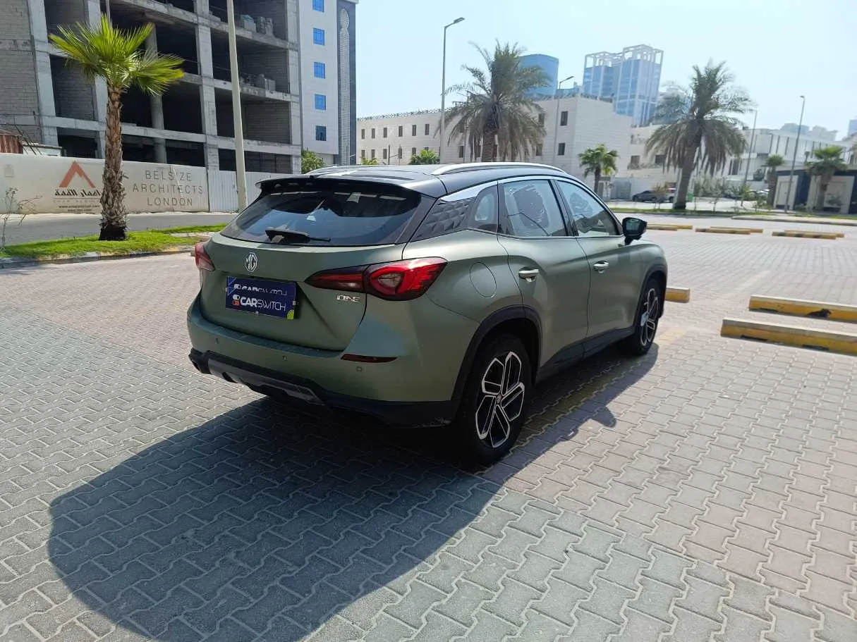 Car image 5
