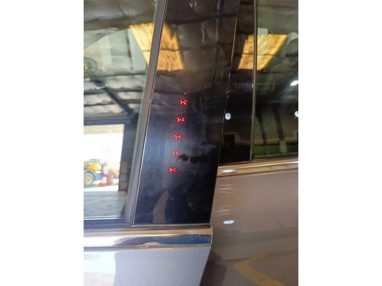 Car image 37