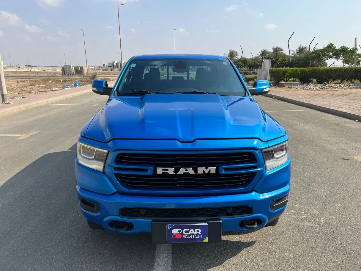 Car image 2