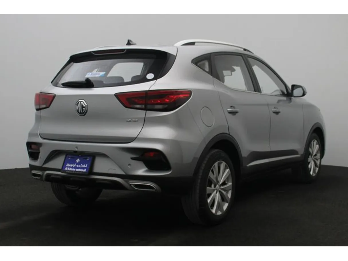 Car image 2