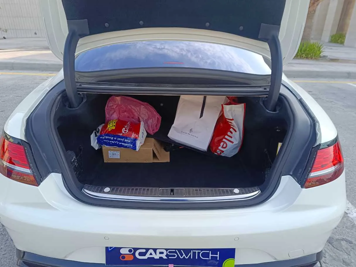 Car image 27