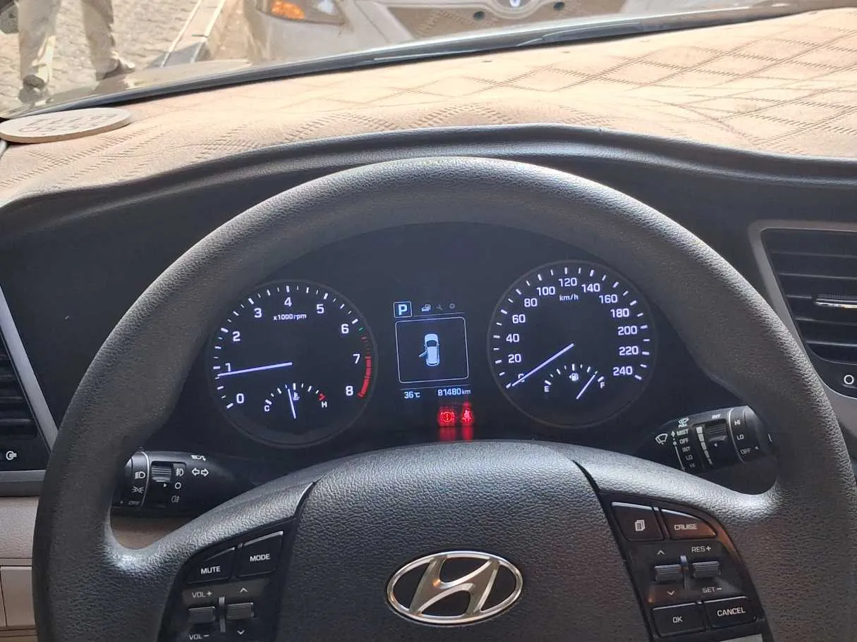 Car image 20