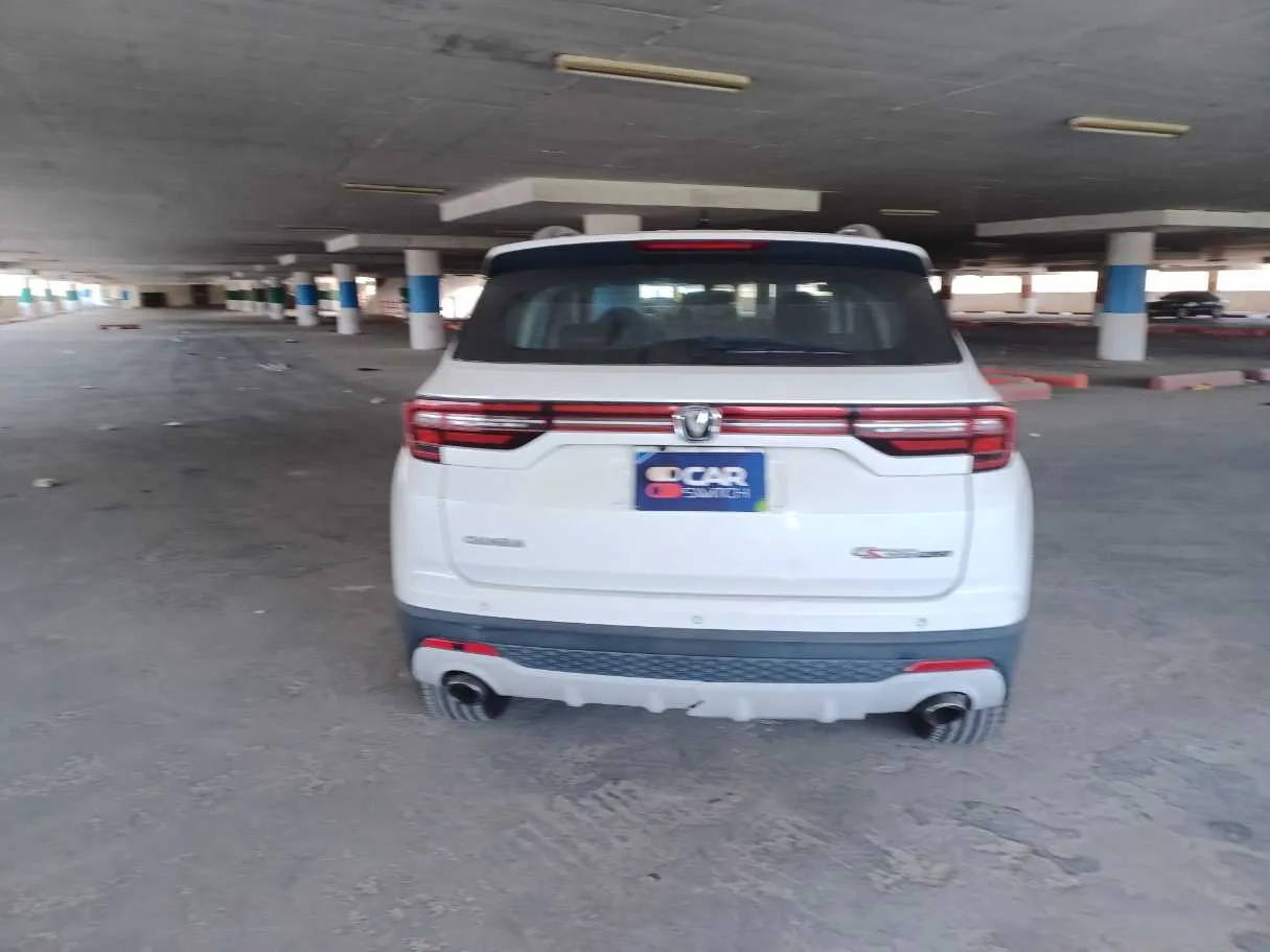 Car image 6