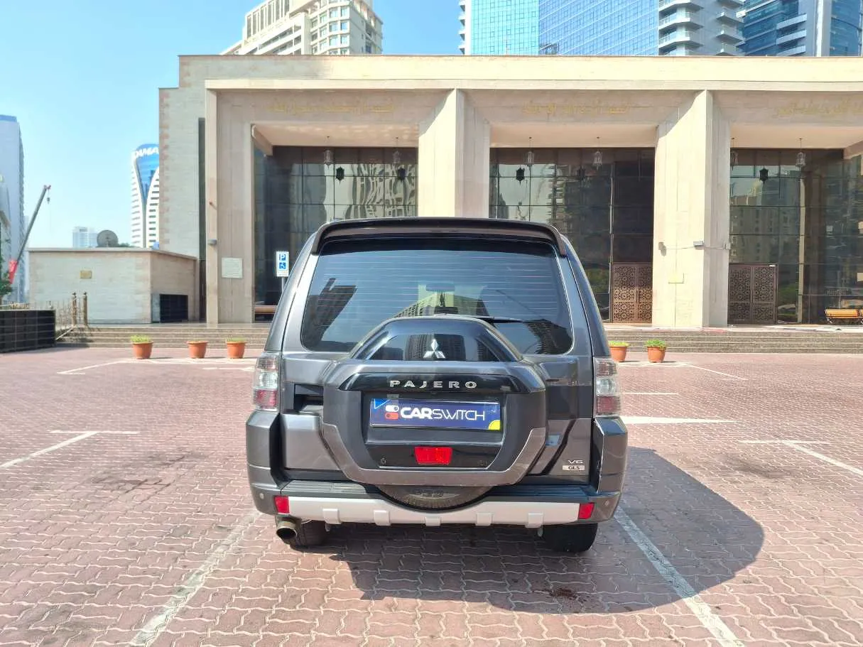 Car image 6