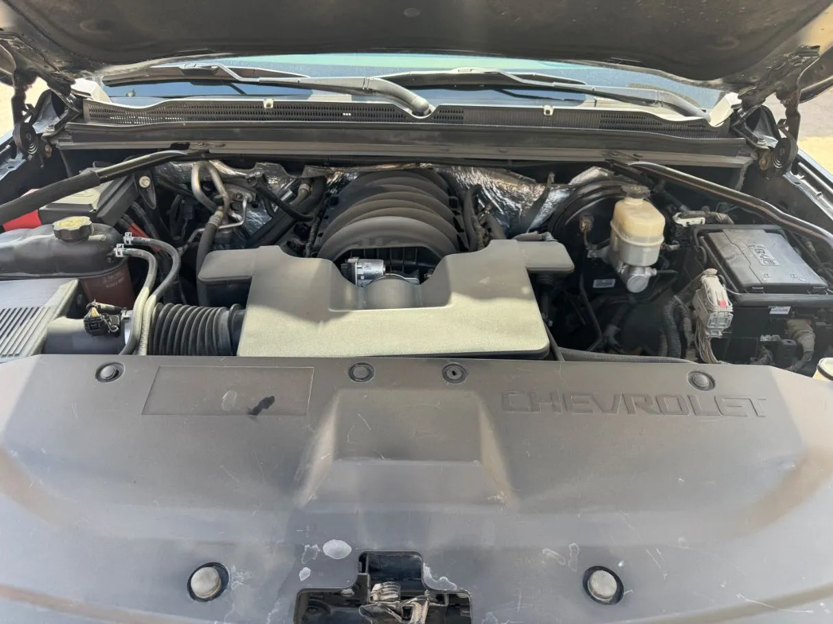 Car image 24
