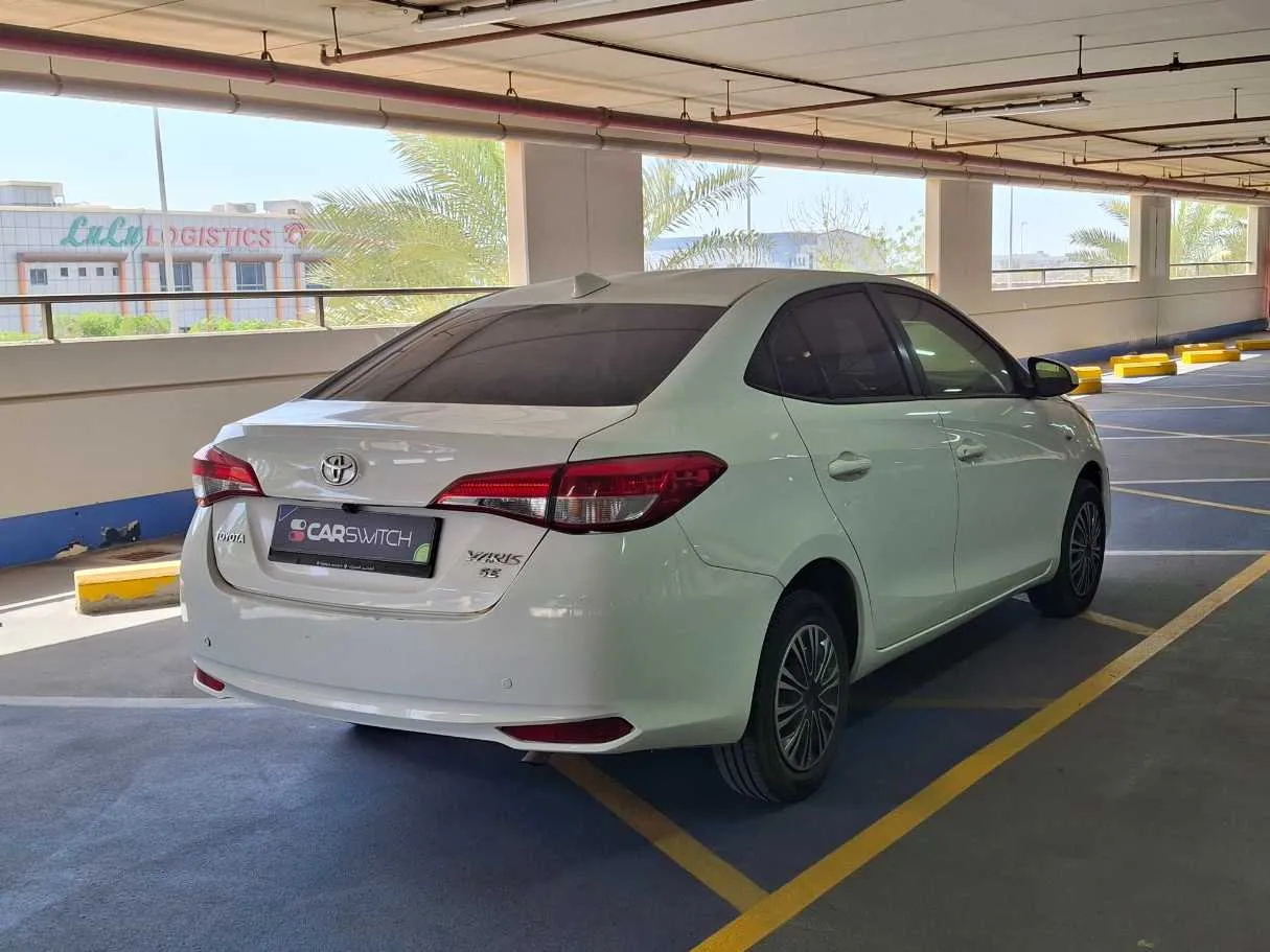 Car image 5