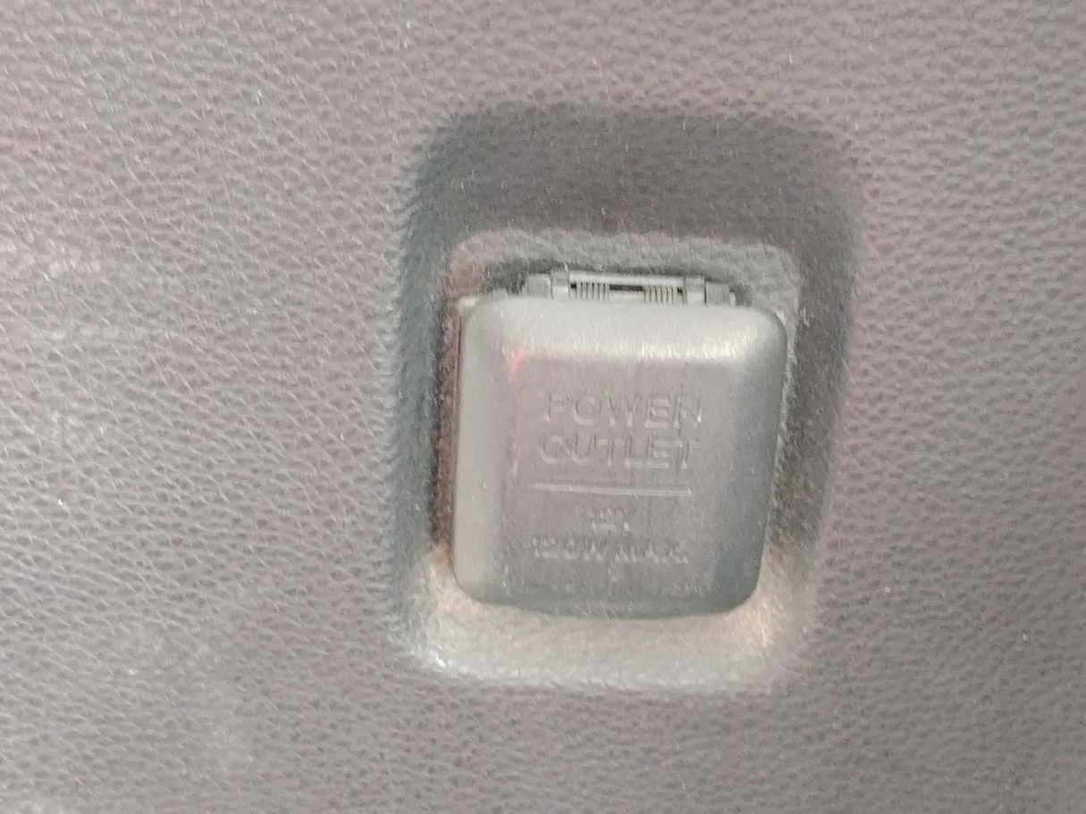 Car image 31