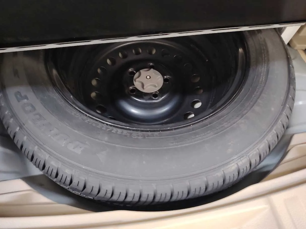 Car image 31