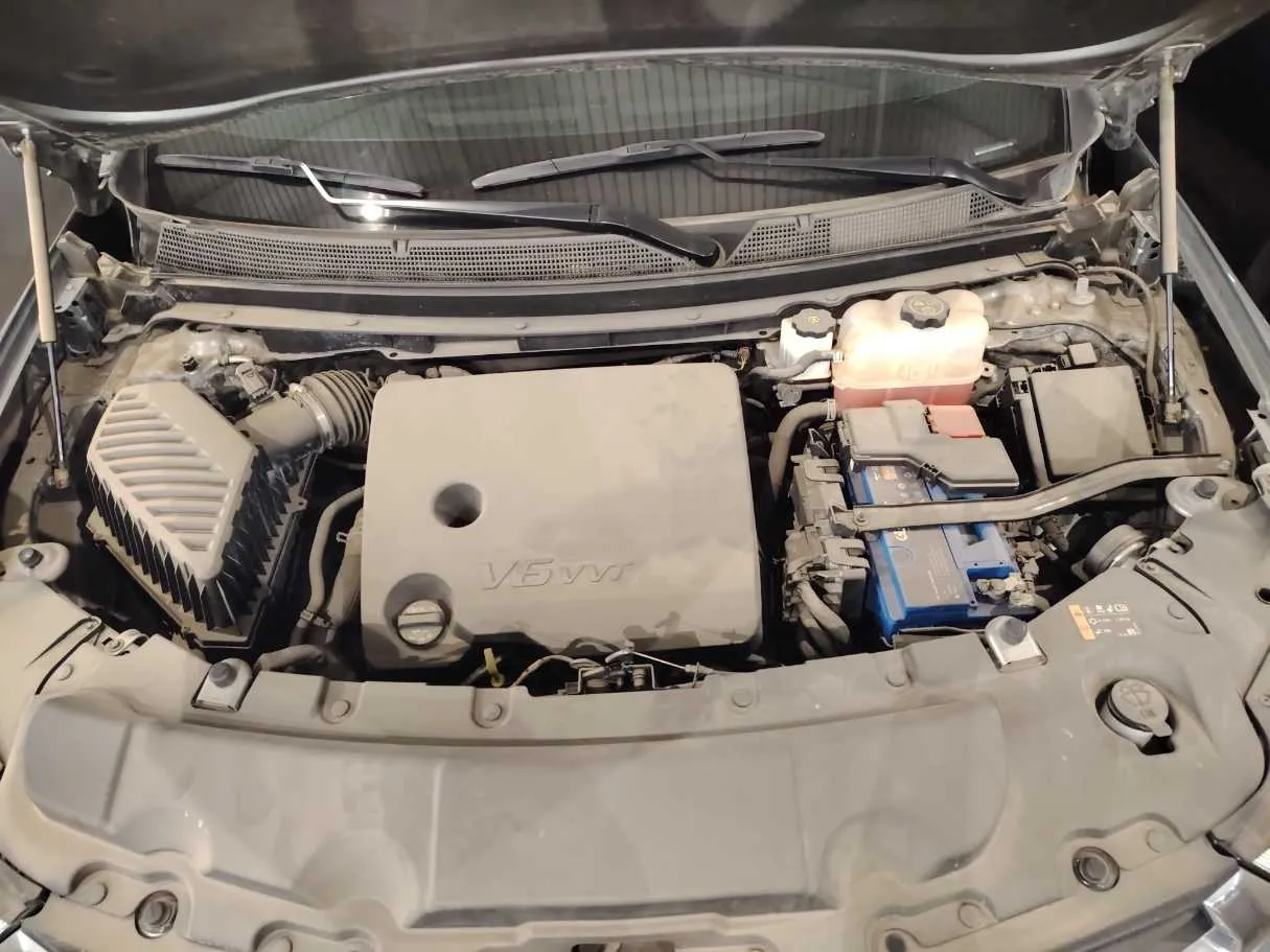 Car image 33