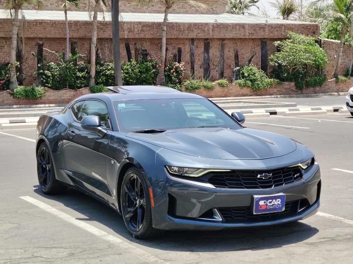Car image 3
