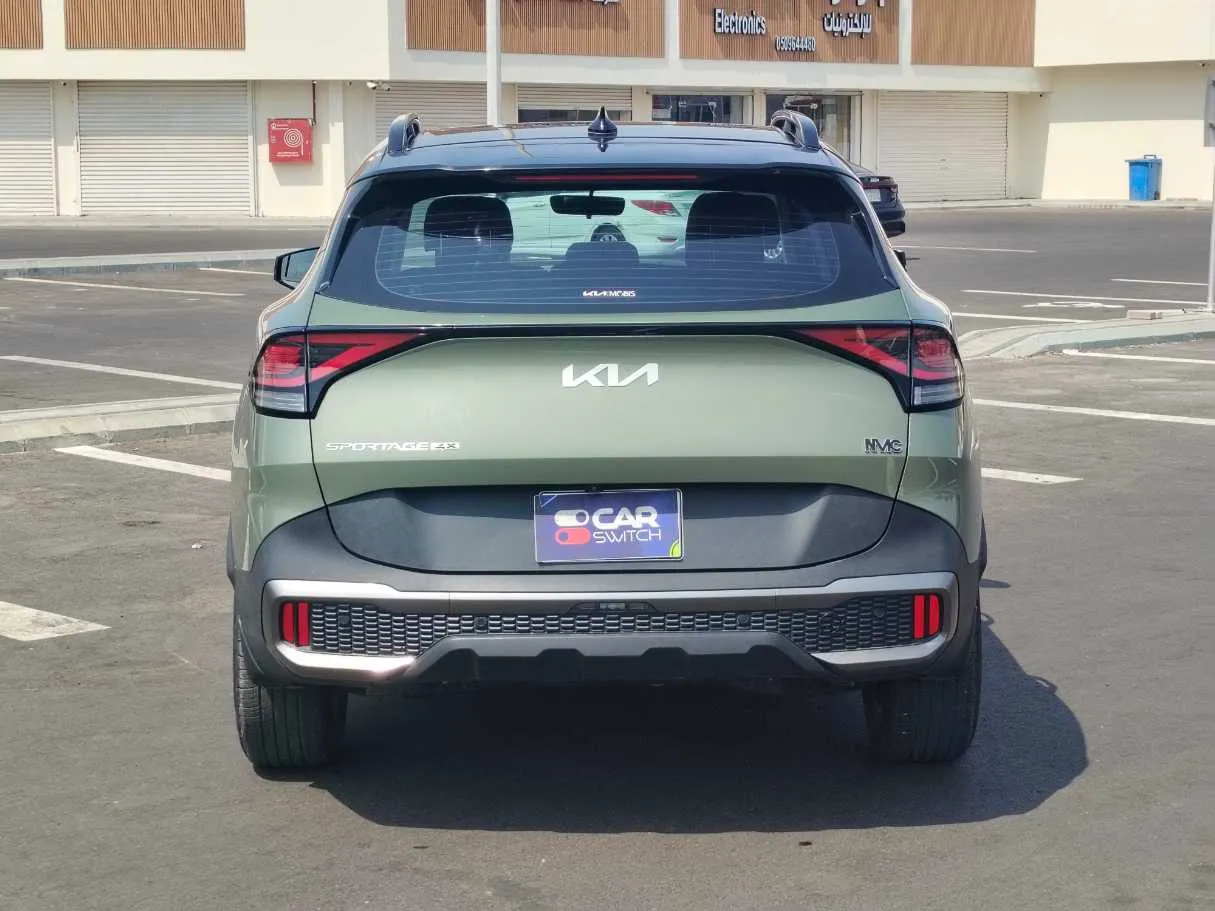 Car image 6
