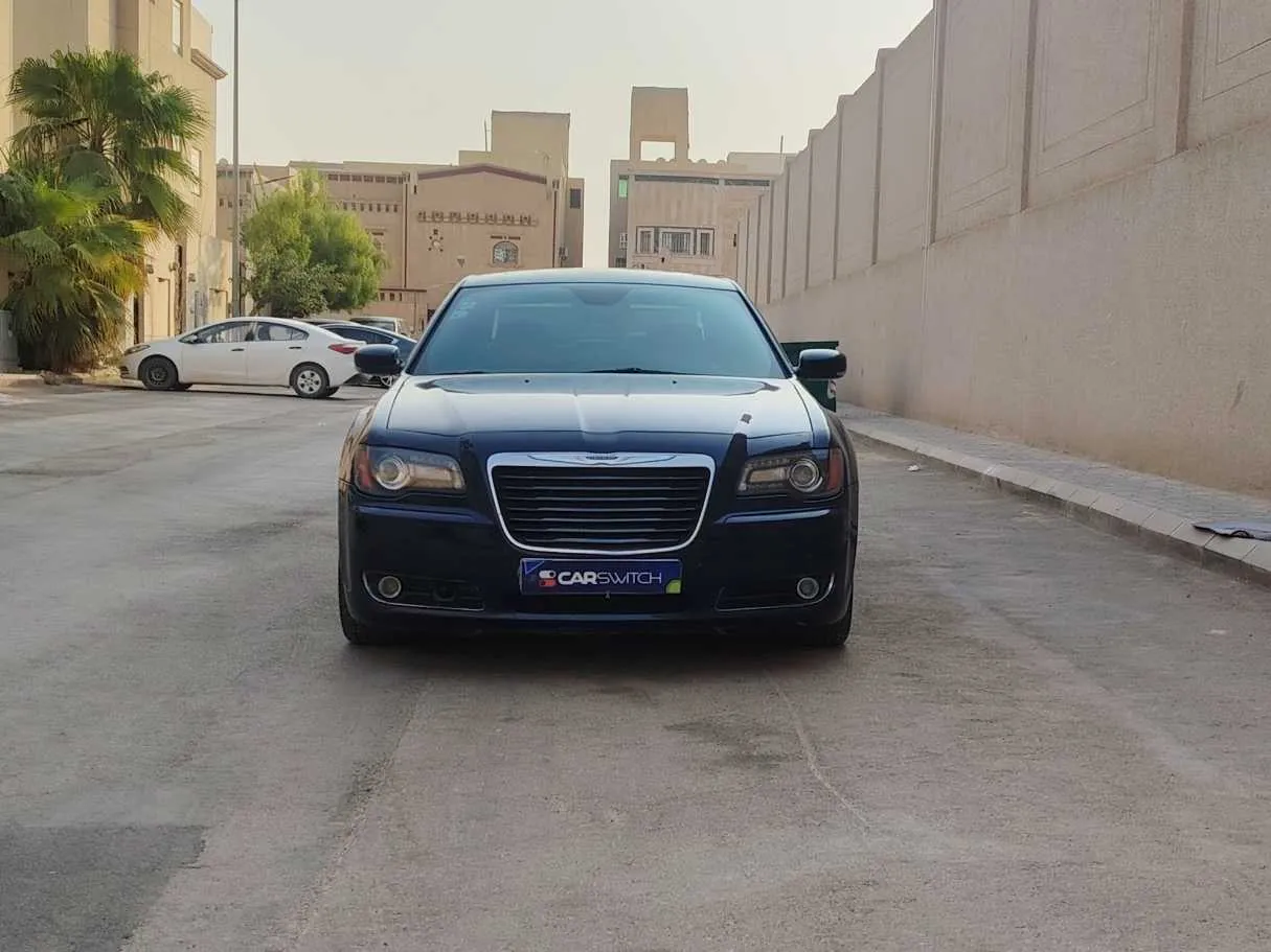 Car image 2