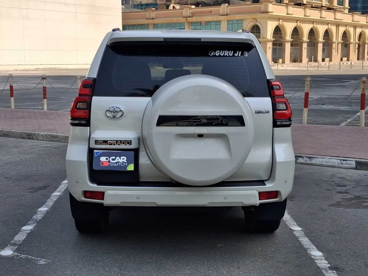 Car image 6