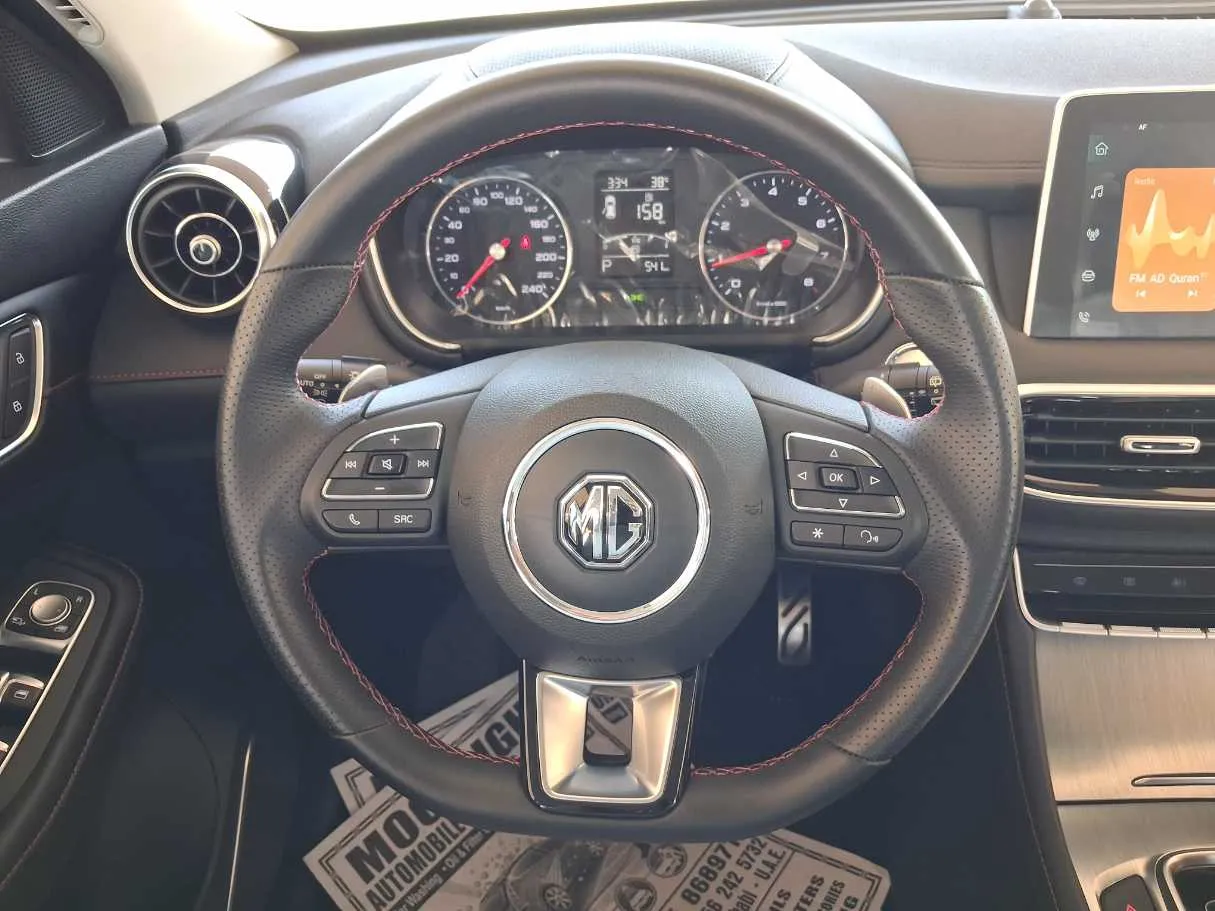 Car image 13