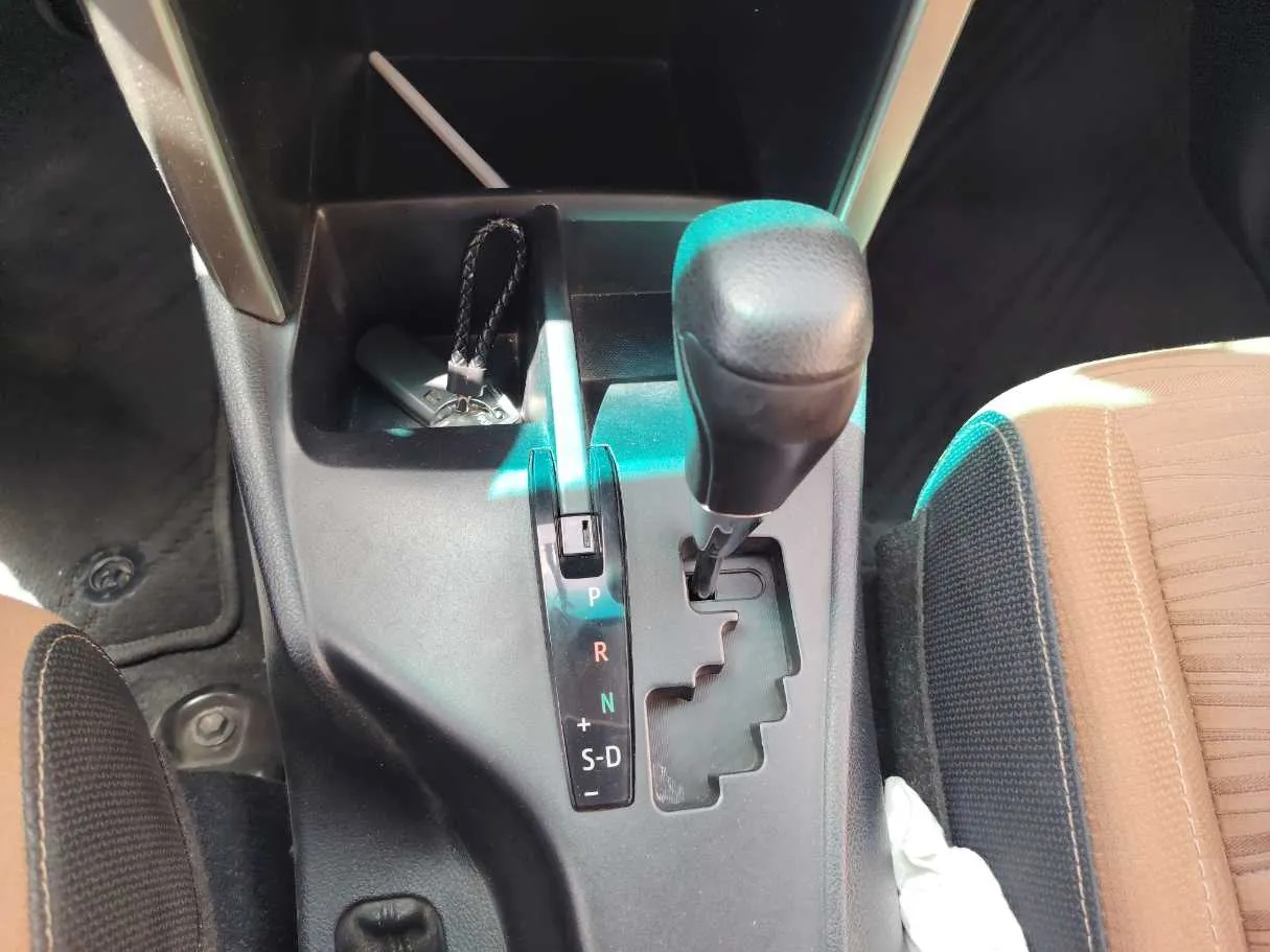 Car image 17