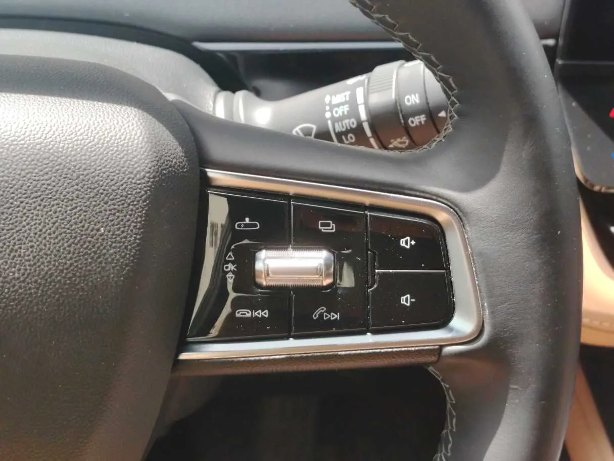 Car image 29