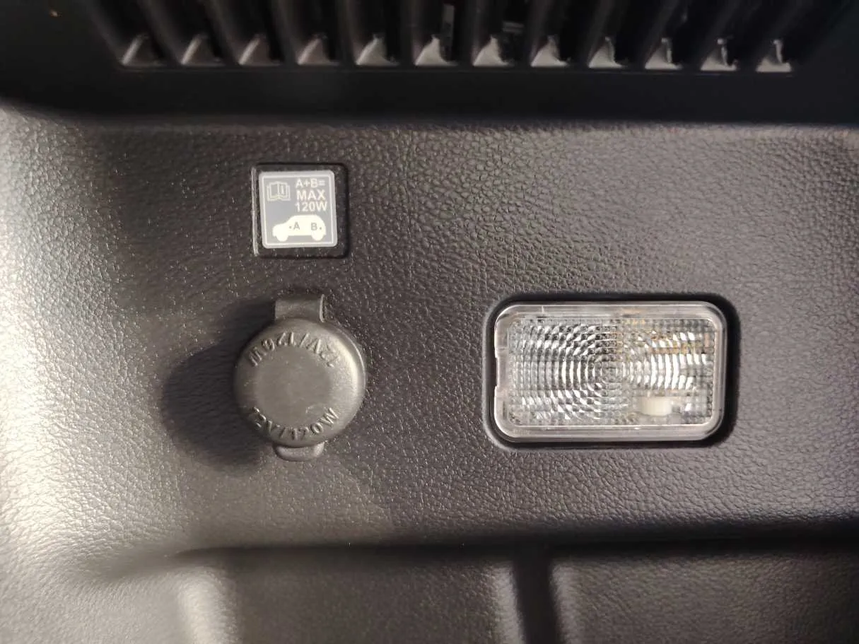 Car image 35