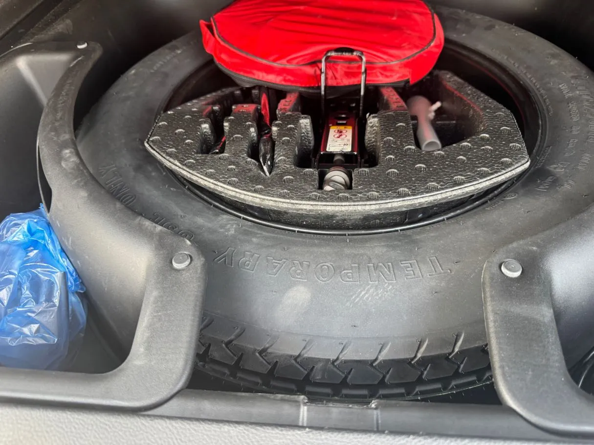 Car image 22