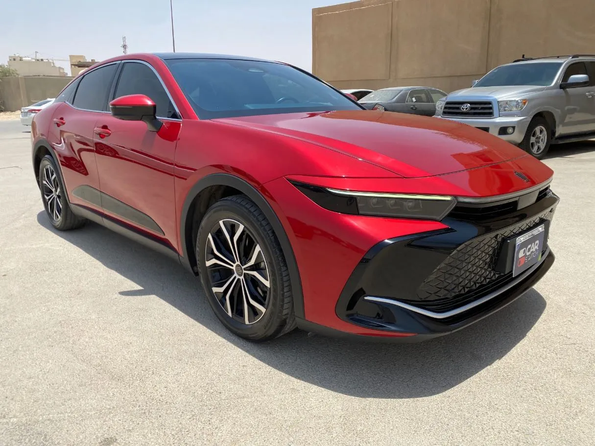 Car image 3