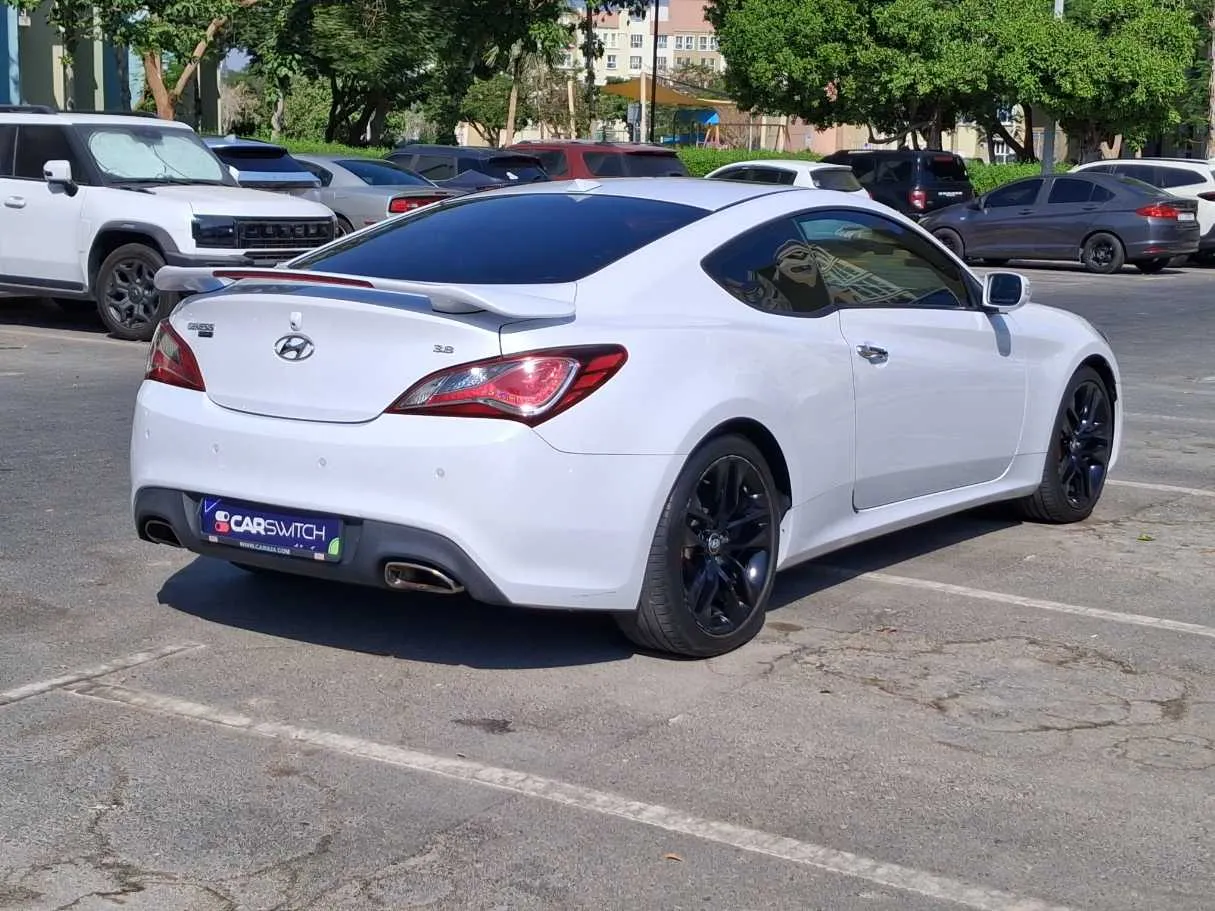 Car image 7