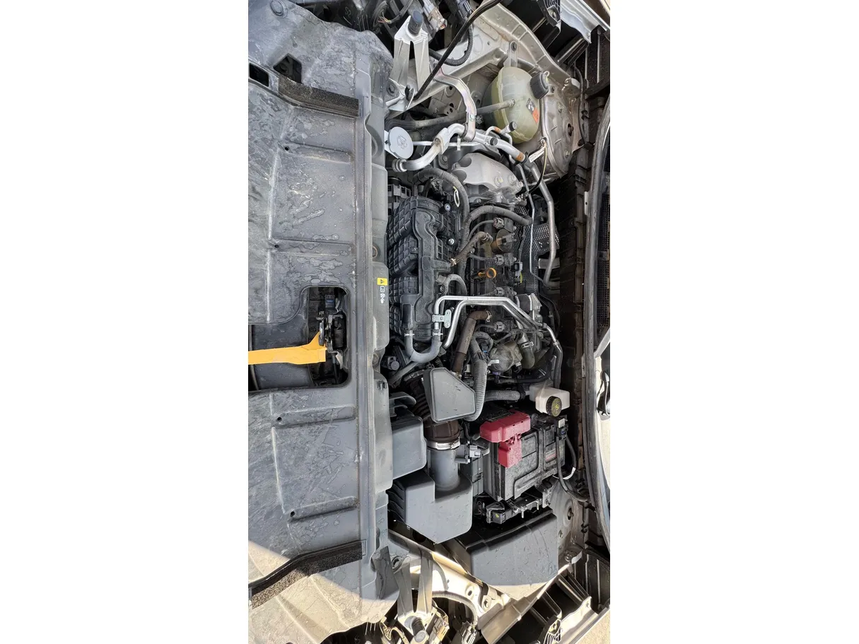 Car image 28