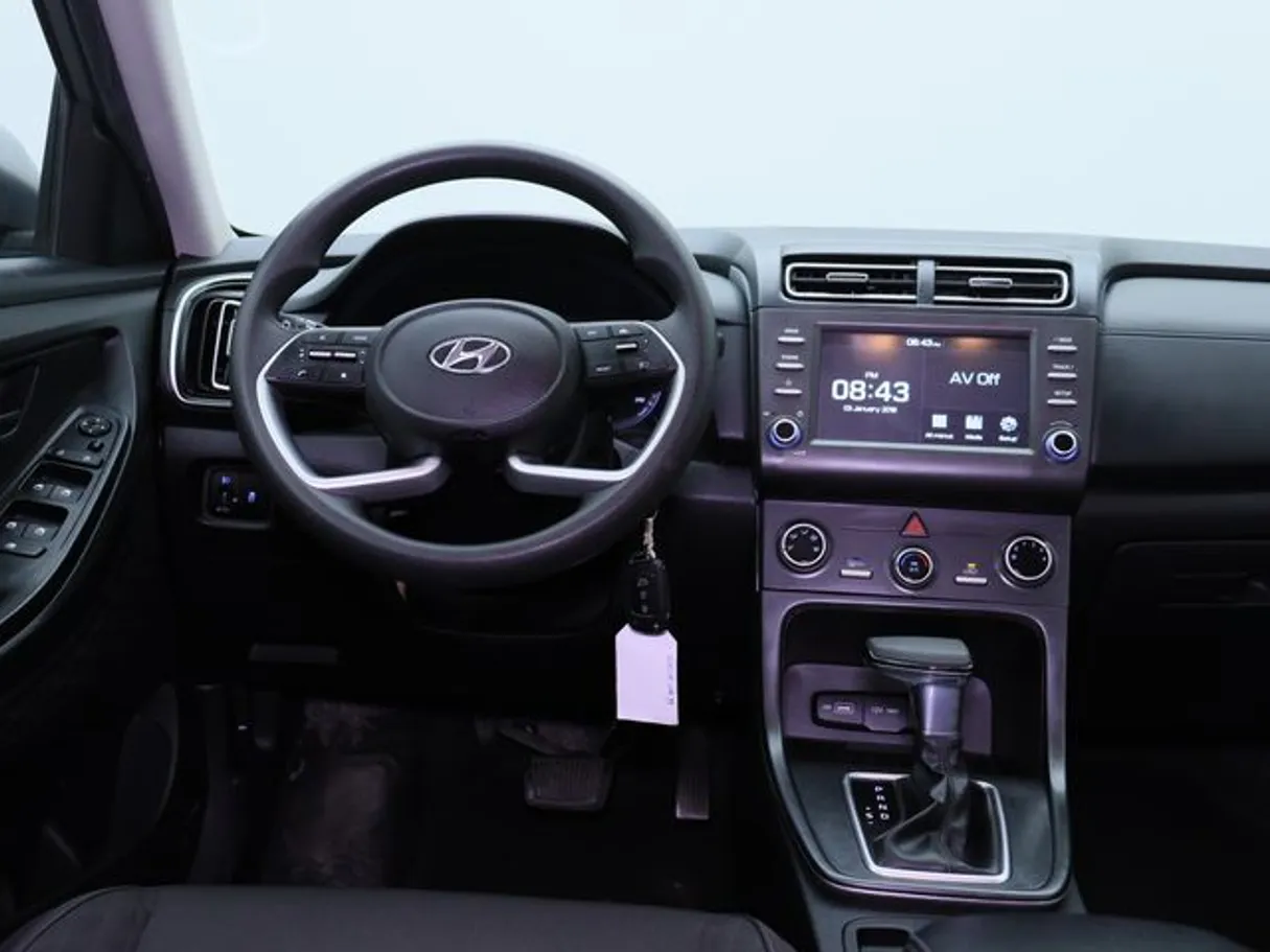 Car image 9