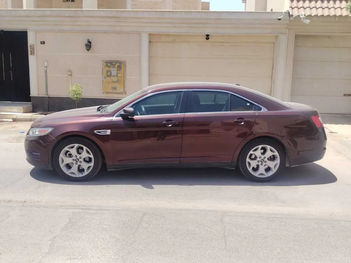 Car image 7