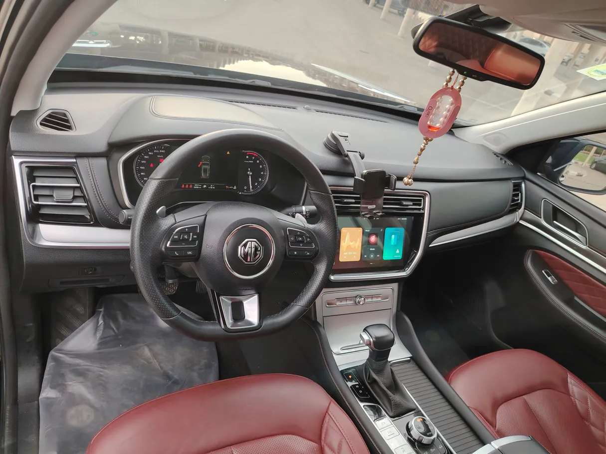 Car image 11