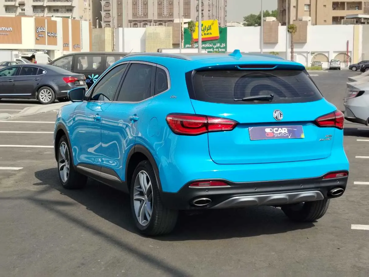 Car image 7