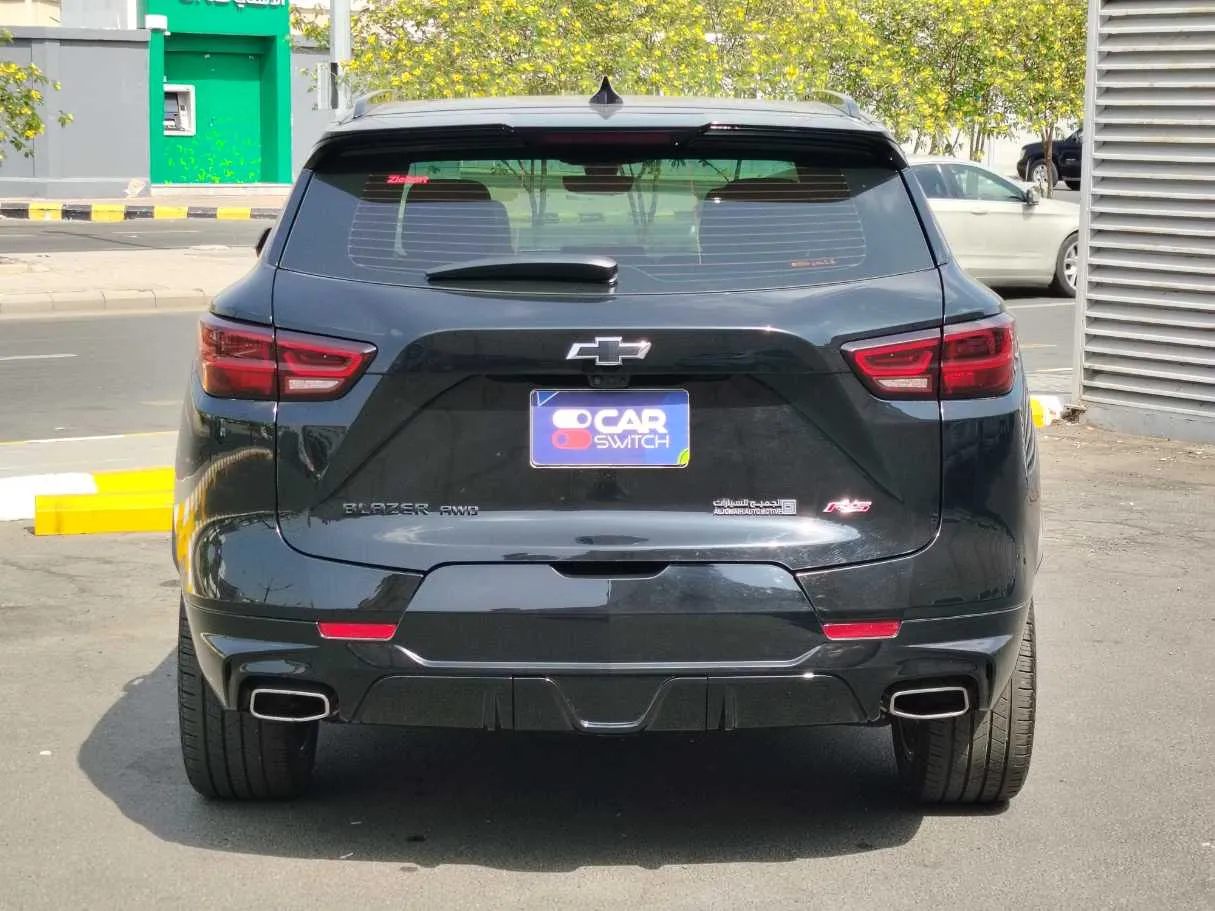 Car image 6