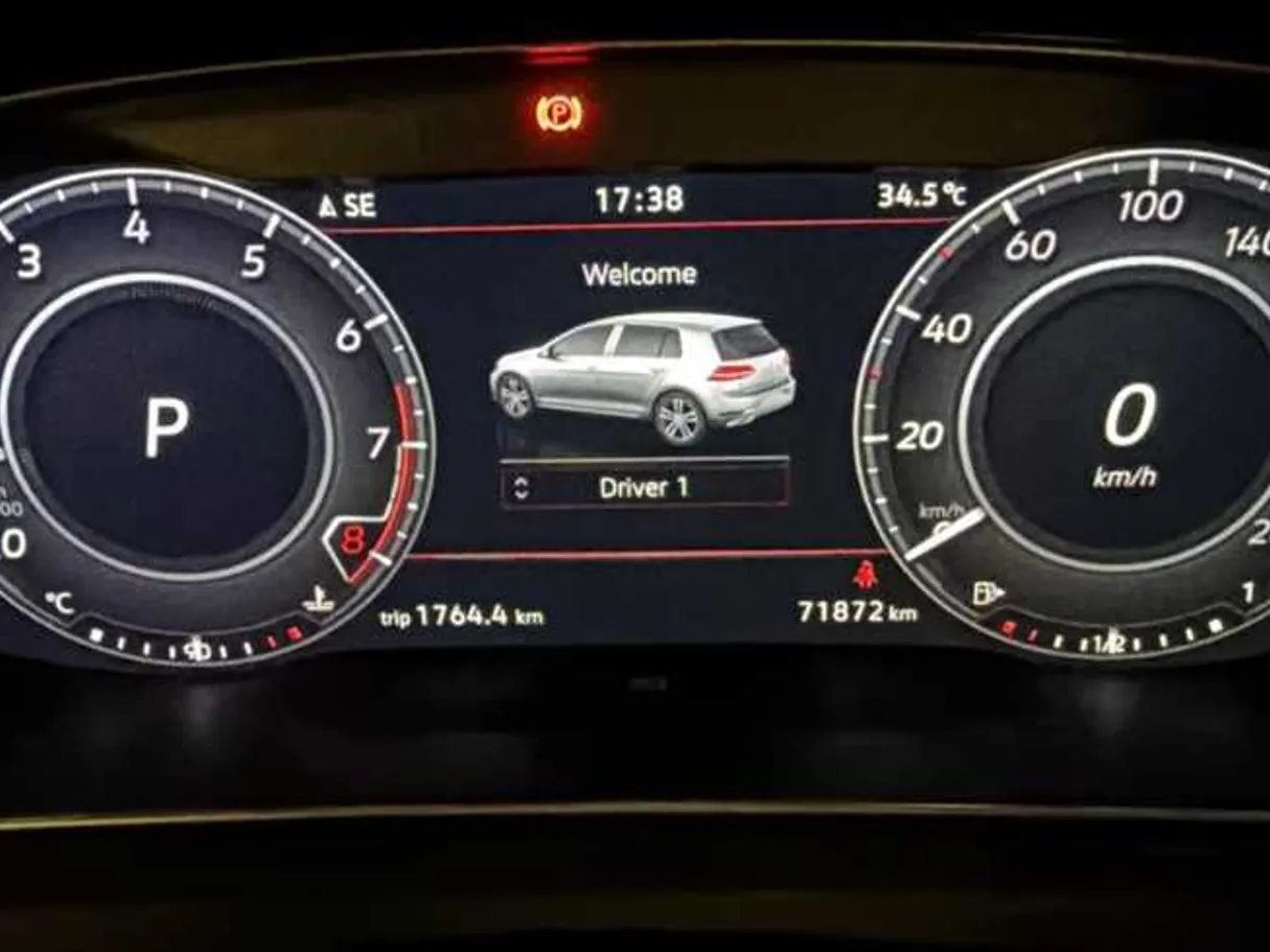 Car image 21