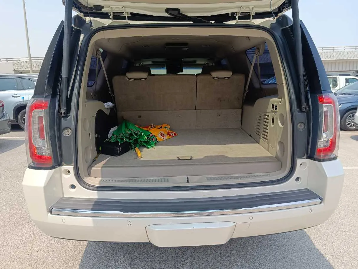 Car image 29