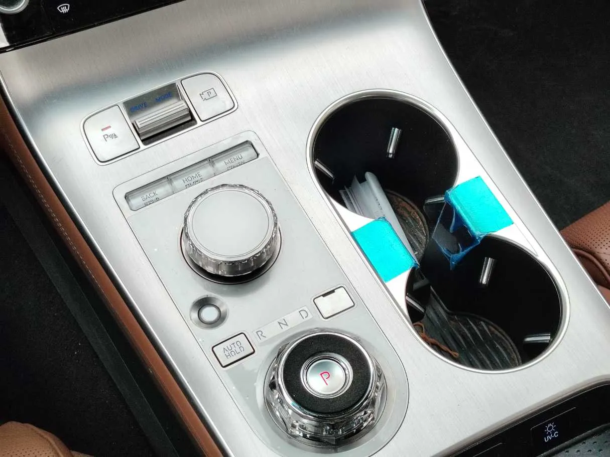 Car image 21