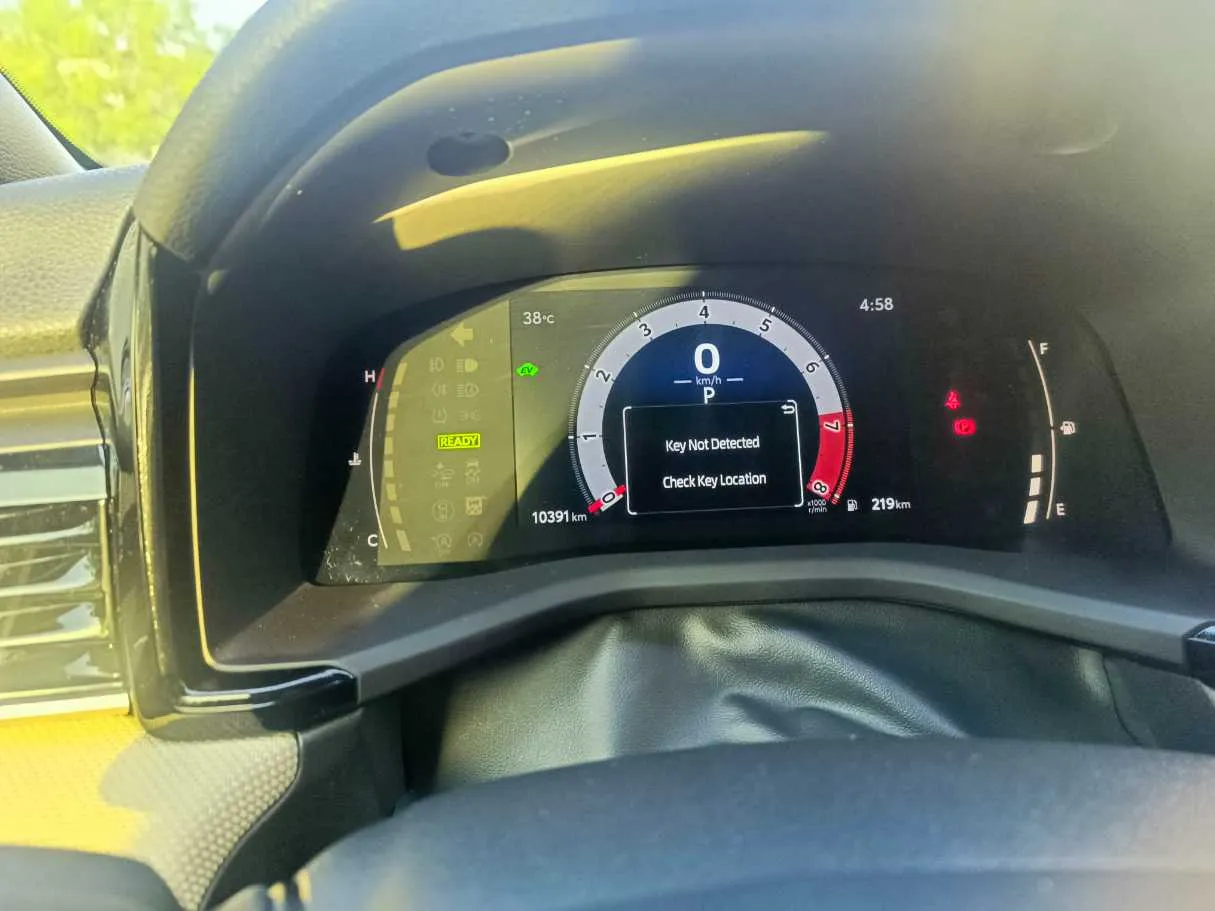 Car image 32
