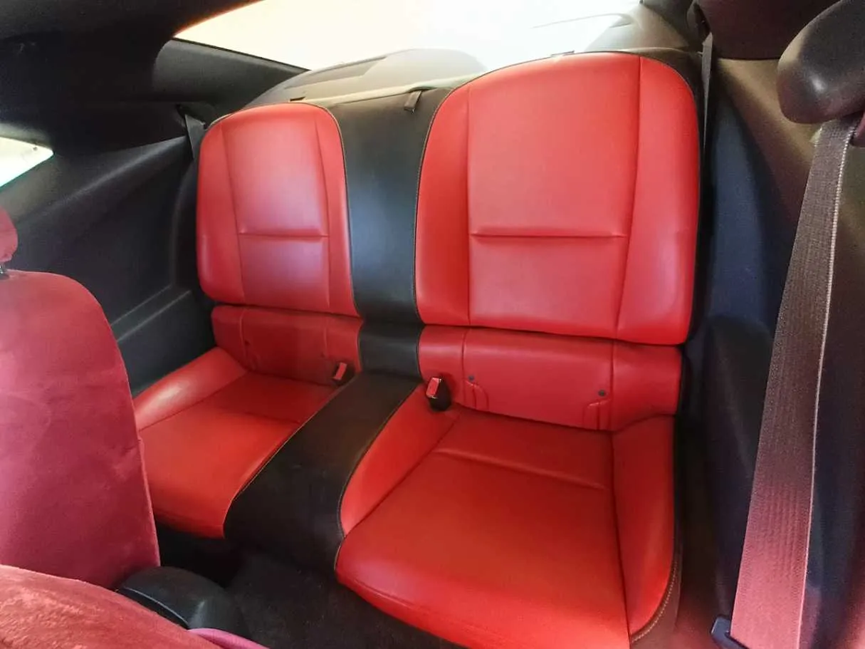 Car image 13